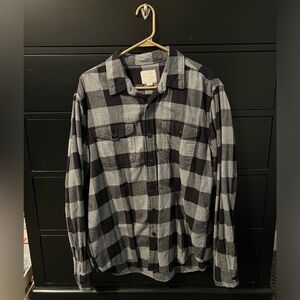 Men’s American Eagle black and gray Flannel size large